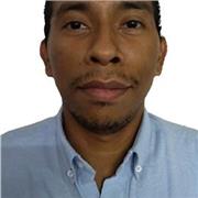 Profesor de informática para aprender conceptos básicos y utilizar todas las herramientas digitales